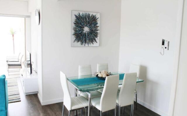 Lazuli Beachfront Apartment 254