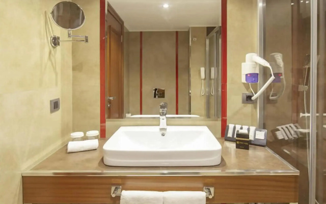 Lamec Hotel Business