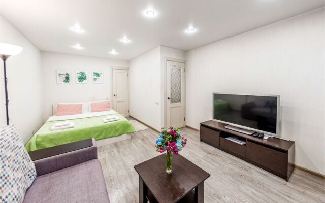 Sun City Apartments on the street. Ostrovsky 35/11