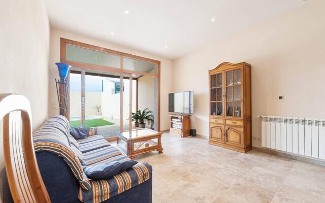 Cas Peix - Adults Only