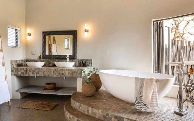 Simbavati River Lodge