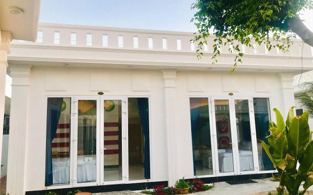Suoi TIen Hills Hotel