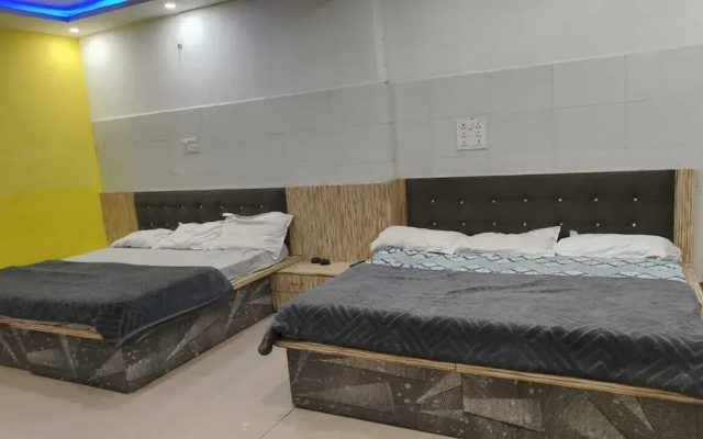 Hotel Trishla Inn Lodging & Boarding