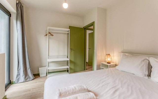 Travel and Live Apartments