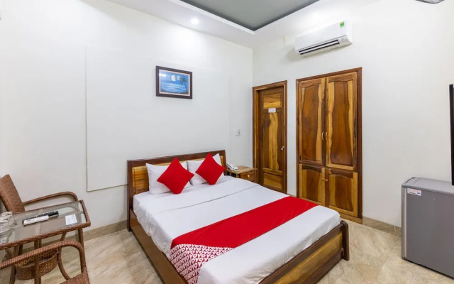 OYO 415 Nice House Hotel