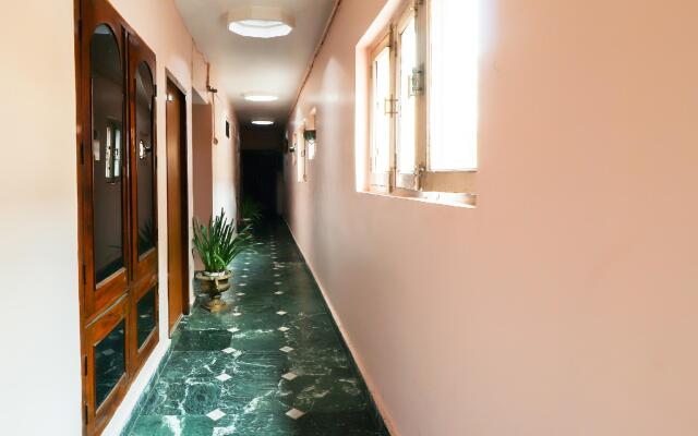 OYO 62282 Elora Guest House