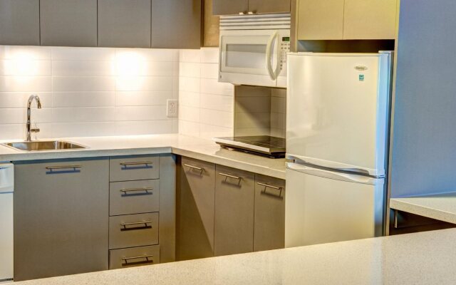 Radisson Hotel & Suites Fort McMurray