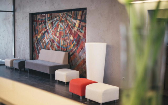 Best Western Plus Lakeside Hotel