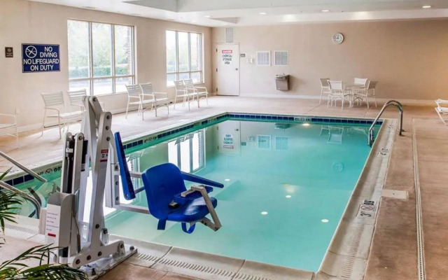 Comfort Suites Columbia Gateway