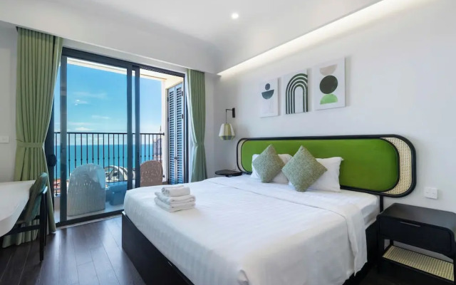 Capella Apartment Fireworks & Ocean View