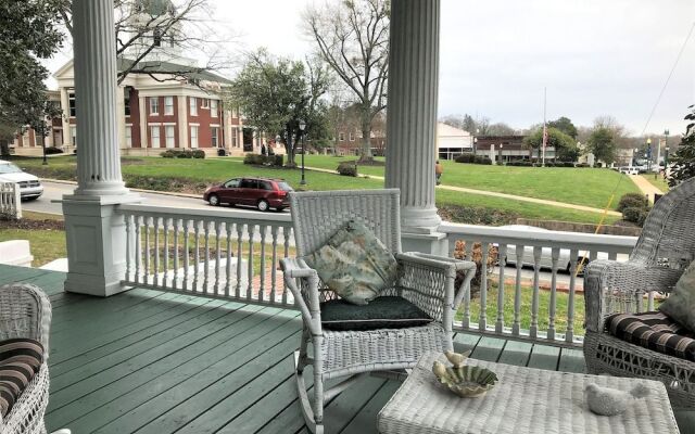 The Simmons-Bond Inn