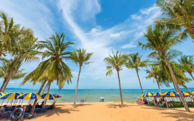 Happy Jomtien - Beachfront