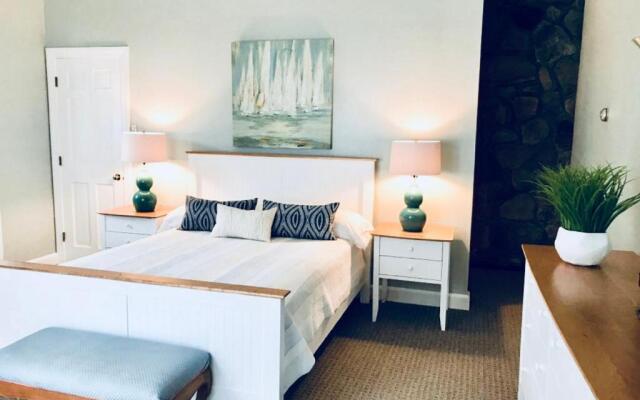 The Lighthouse Inn & Suites