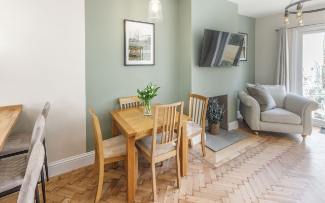 Host Stay Alice Hideaway