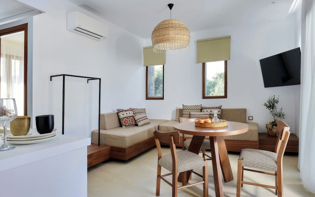 Volta Suites and Villas
