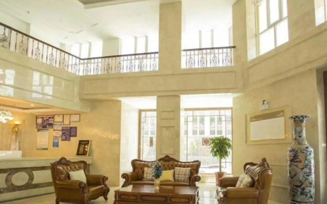 Qinggan Hotel