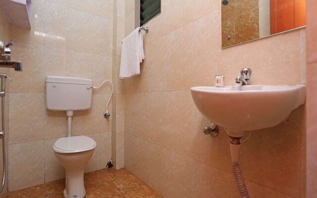 OYO 10508 Hanshika Residency
