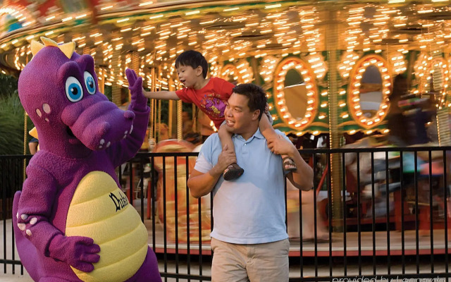 Lancaster Inn and Suites