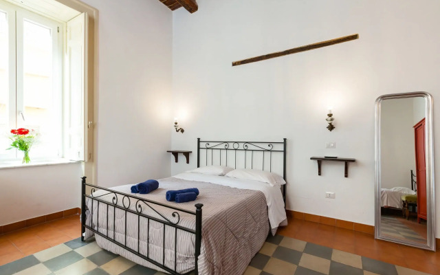 Don Pedro Rooms Vicerè di Toledo in the city center