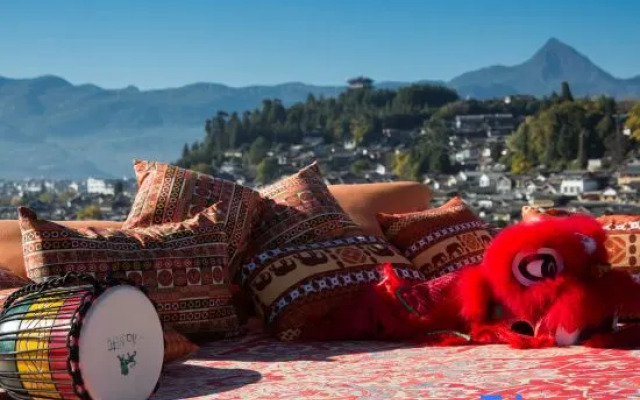 Shanye Yisu · Gucheng Panorama Resort Hotel (Lijiang Beimen Waterwheel)