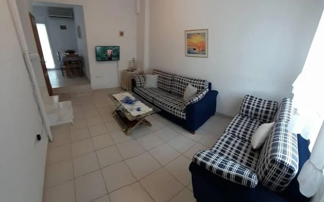 Impeccable 2-bed House in