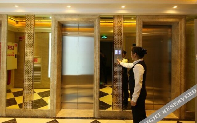 Ruijin Exotic Hotel (Chongqing North Railway Station Store)