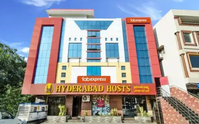 OYO 7707 Corpo Suites