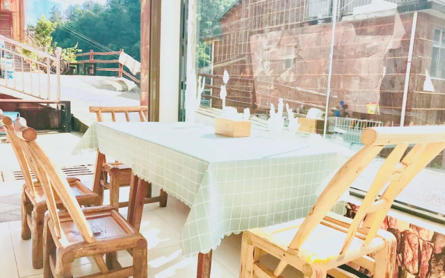 Zhangjiajie Tongfu inn