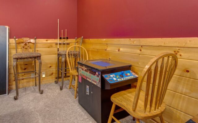 Arrowhead Lodge by Vtrips