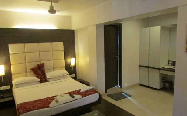 Capital O 74167 Hotel Mourya Residency