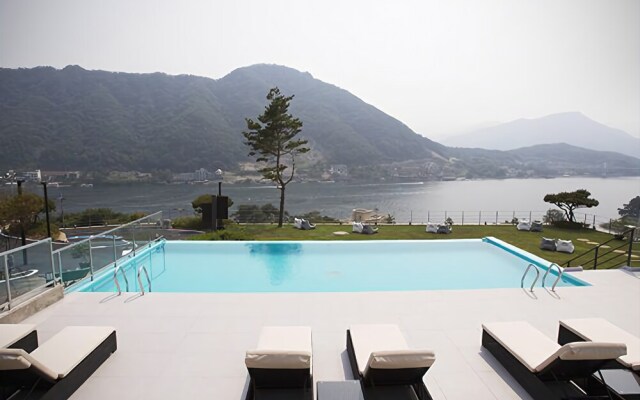 Gapyeong V 10 Pension