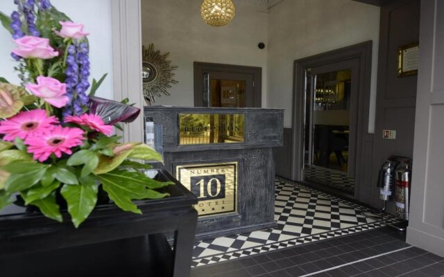 Number 10 Hotel