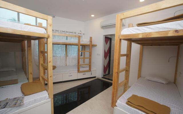 Mumbai Staytion Dorm - A Backpackers Hostel