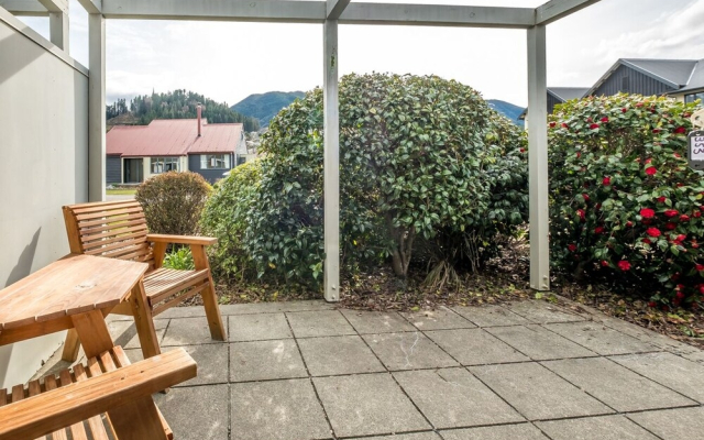 7 Conical Hill Rd - Garden Studio 353