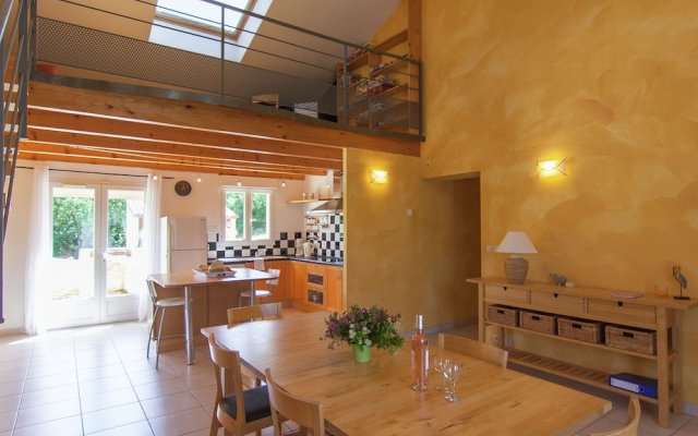 Peaceful Villa in Calamane with Private Swimming Pool