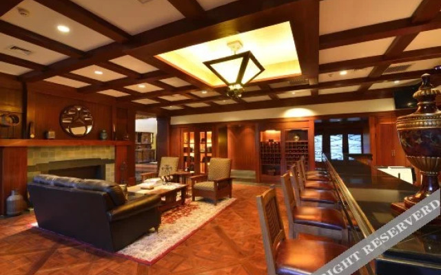 Red Flag Valley Golf Hotel