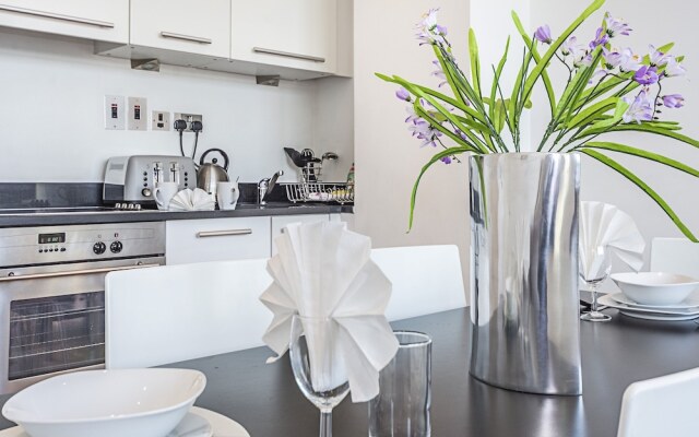 Splendid 3 Bedroom Apartment Kings Cross