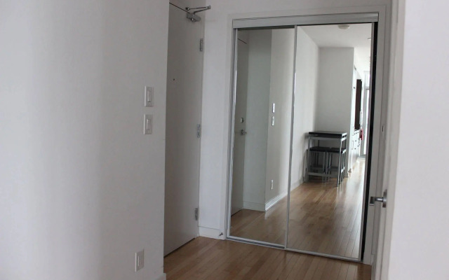 The Corporate Suites - Ice Condos