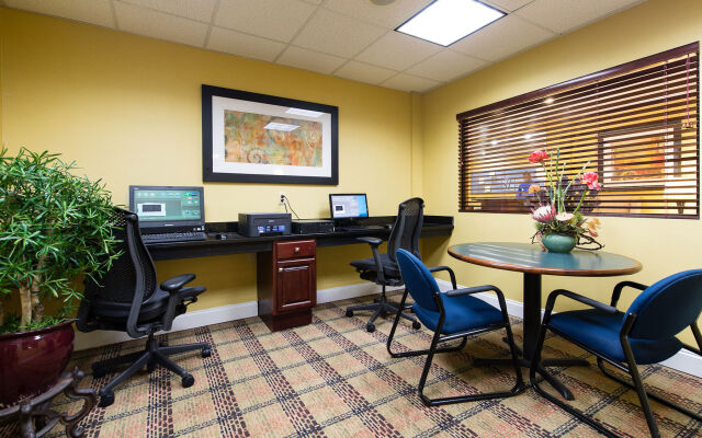 Holiday Inn Express & Suites Columbia-I-26 @ Harbison Blvd by IHG