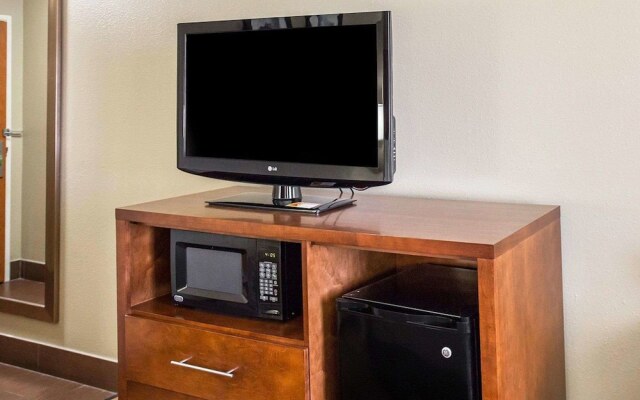 Comfort Inn & Suites