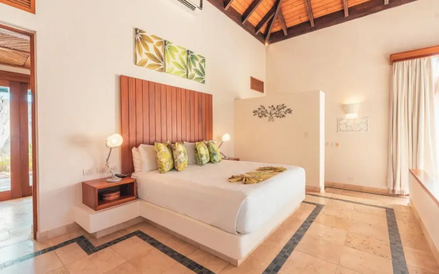 Cozy Bungallow With Pool at Green Village AA3