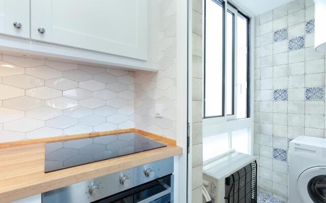 V008 - ESTRELLA DE RELJA - Roses