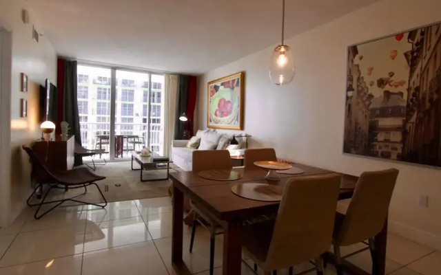 Opera Tower By Suarez Vacation Rentals