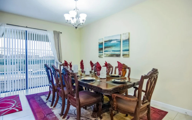 Home next to Disney CG1406