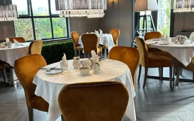 The Q Hotel