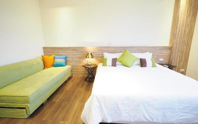 Season 5 Country Inn