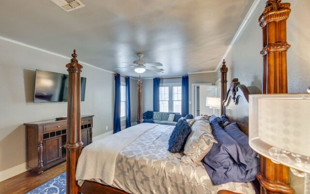 'the Pink Azalea' - Tyler Home w/ Yard + Patio!