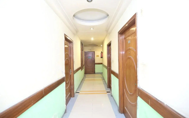 OYO Rooms Hussainpura Bridge