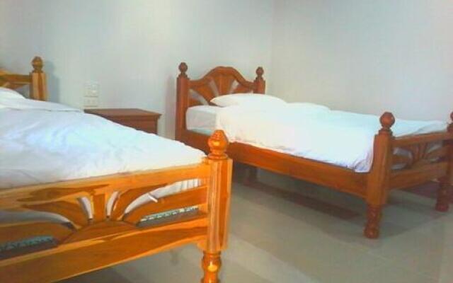 Saksri Resort