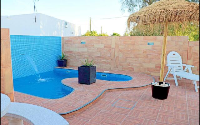 Chalet 2 dormitorios con piscina privada